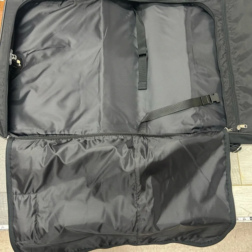 Black Men's Garment Travel Bag Code D92 5492